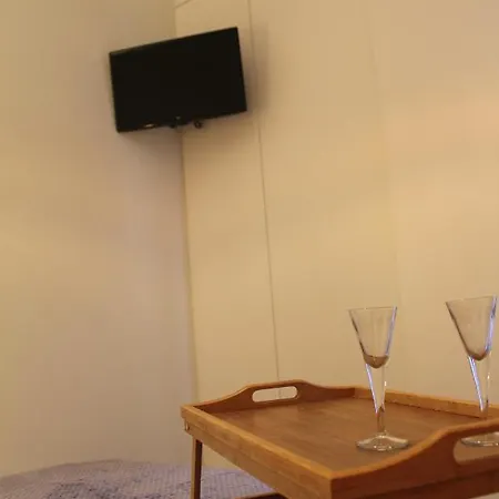 Garden Music Daire *